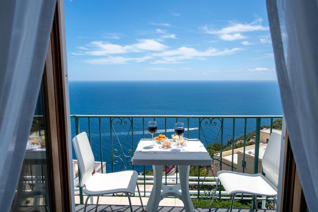 Moressas In Praiano Exterior photo