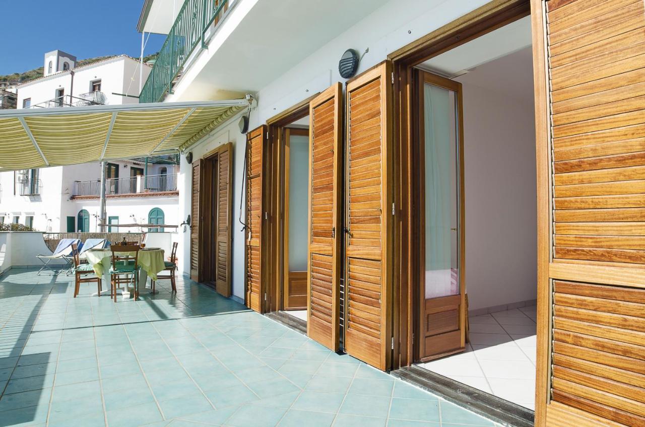 Moressas In Praiano Exterior photo
